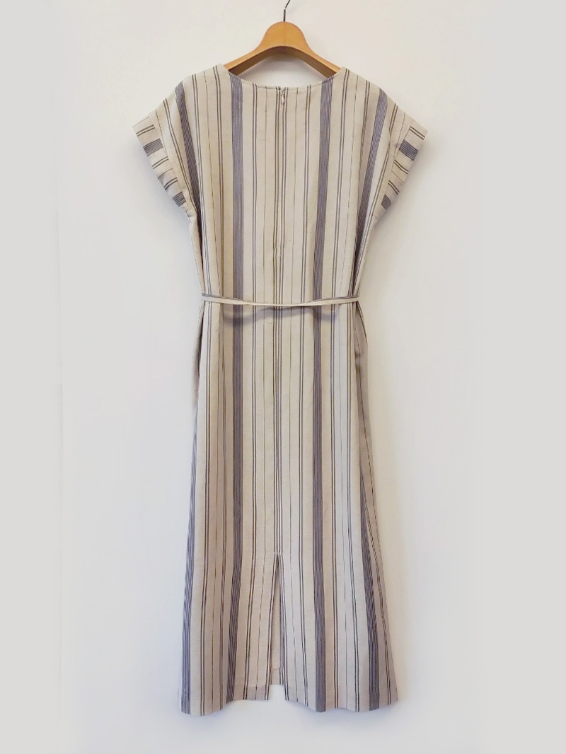 ストライプフレンチスリーブストレートワンピース