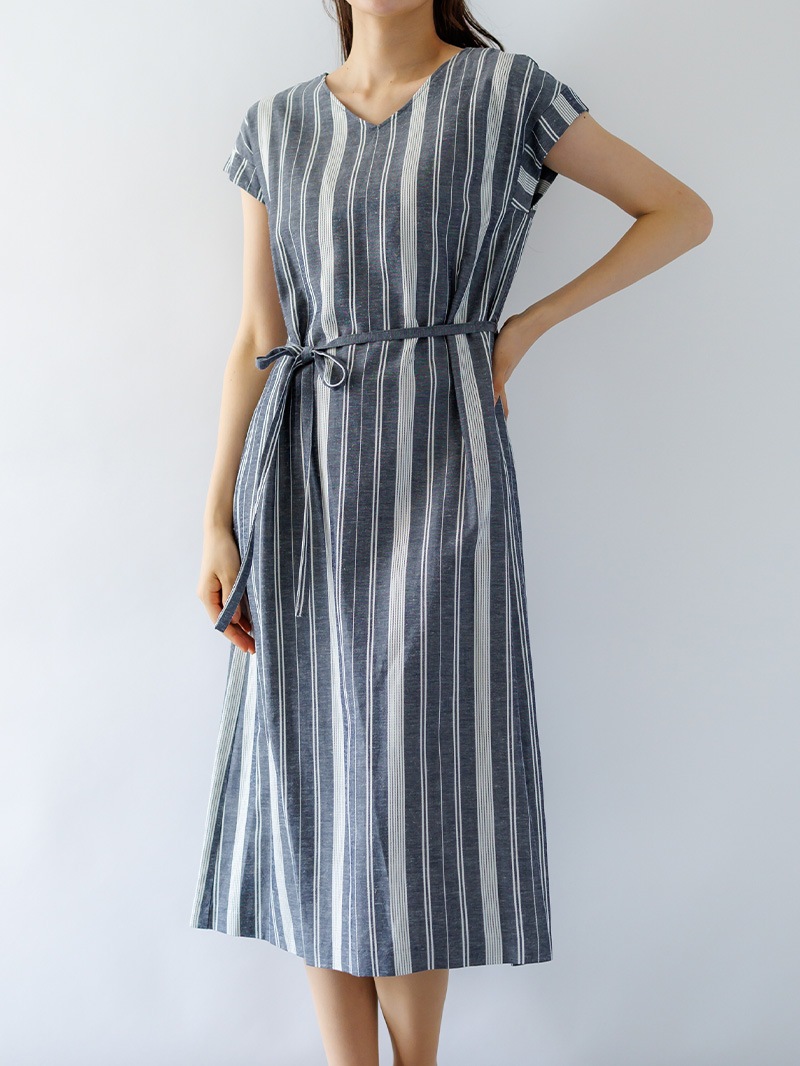 ストライプフレンチスリーブストレートワンピース