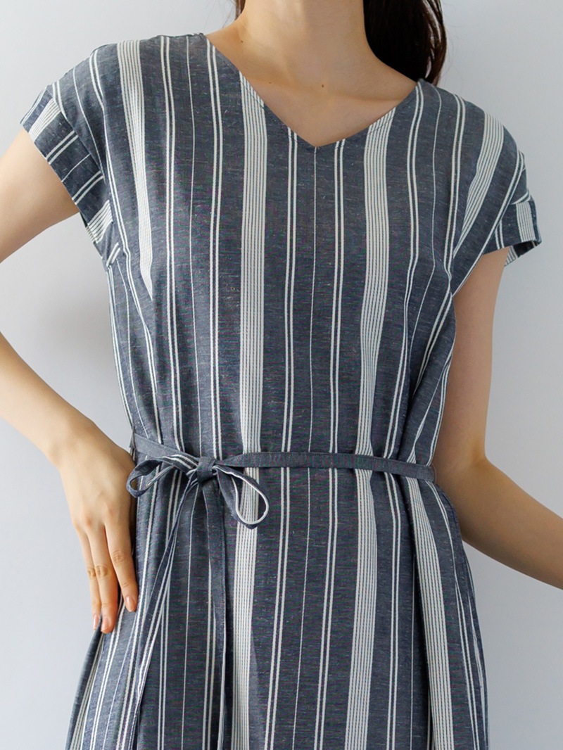 ストライプフレンチスリーブストレートワンピース