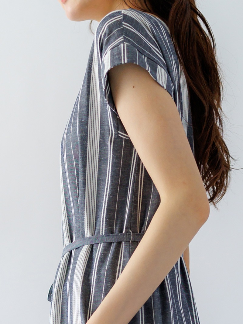 ストライプフレンチスリーブストレートワンピース