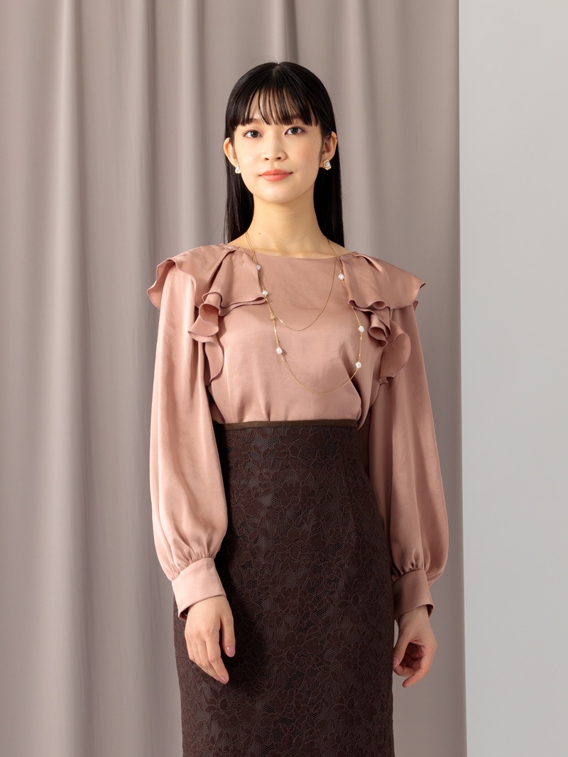 ヴィンテージサテンラッフルブラウス＜アウトレット均一価格＞