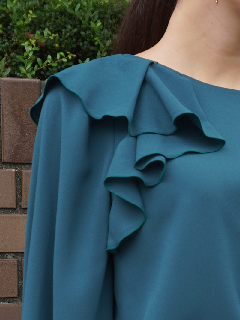 【4,500円均一】ジョーゼットラッフルブラウス