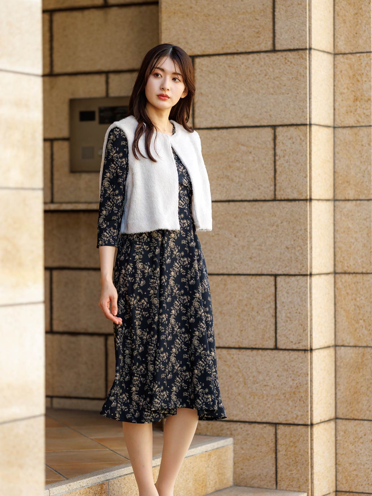 【60％OFF】バルフィロングシャギーショートジレ