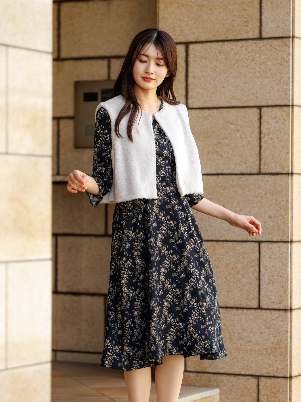 【60％OFF】バルフィロングシャギーショートジレ