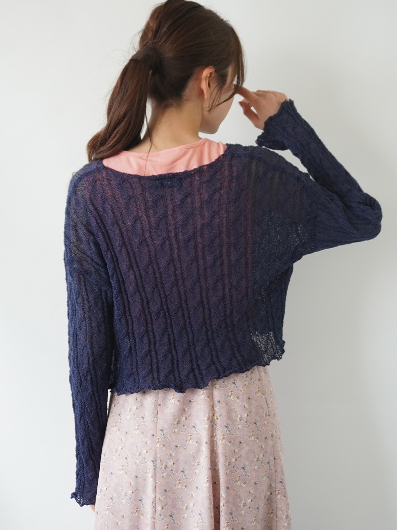 【20%OFF】ケーブル編み透かし丸首ニット
