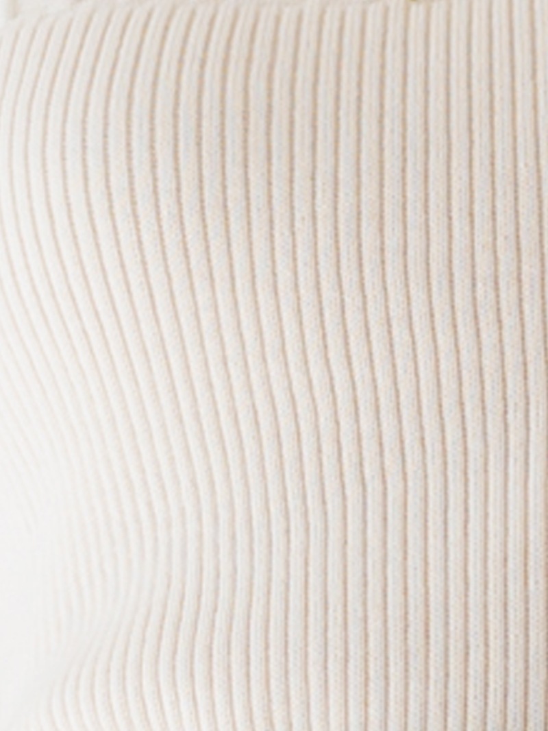 【30%OFF】リブ×柄編みハイネックニット