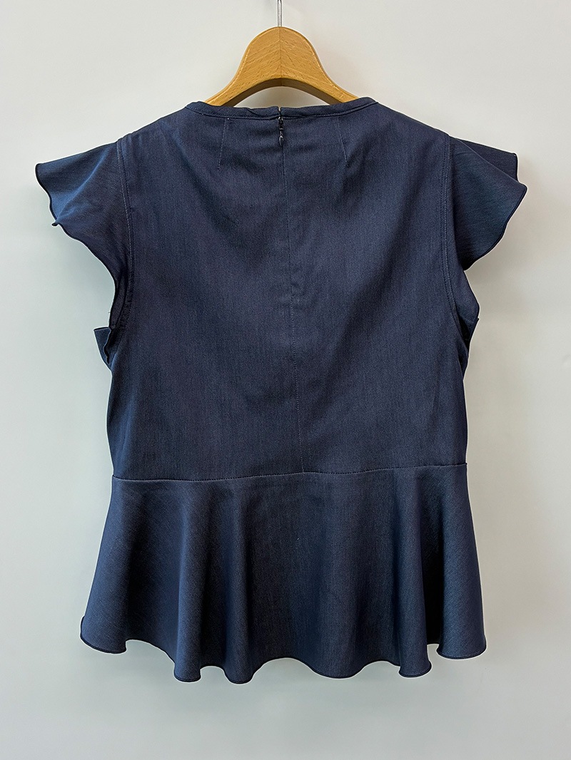 【OUTLET 2500円】セオａ 前フリルチュニック<10本以下>