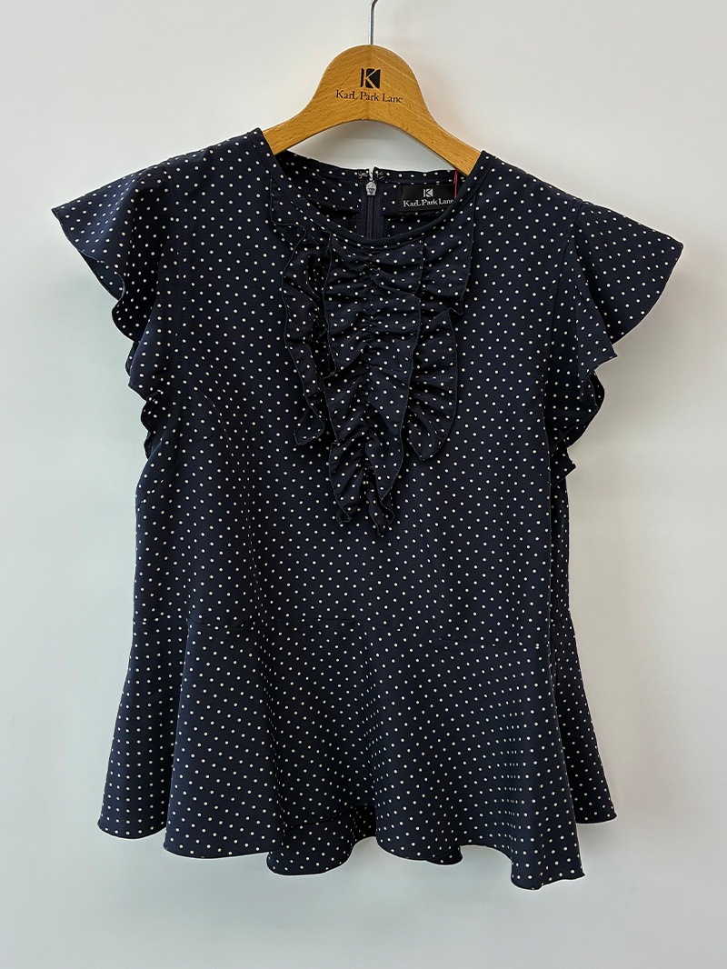 【OUTLET 2500円】水玉プリント 前フリルチュニック<10本以下>