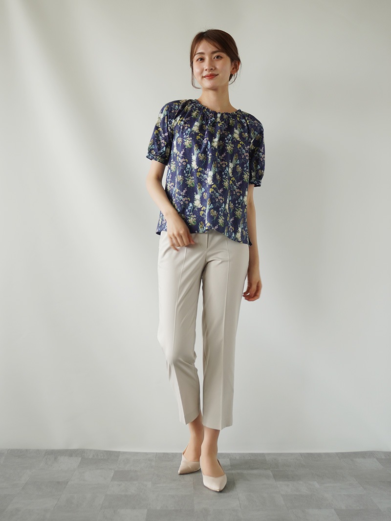 【30％OFF】花柄プリントシャーリングブラウス