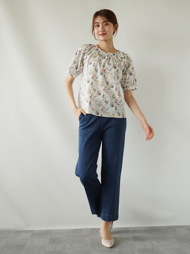 【30％OFF】花柄プリントシャーリングブラウス