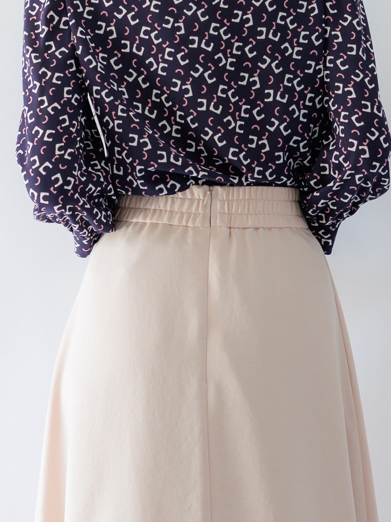 バックサテン巻風フレアースカート