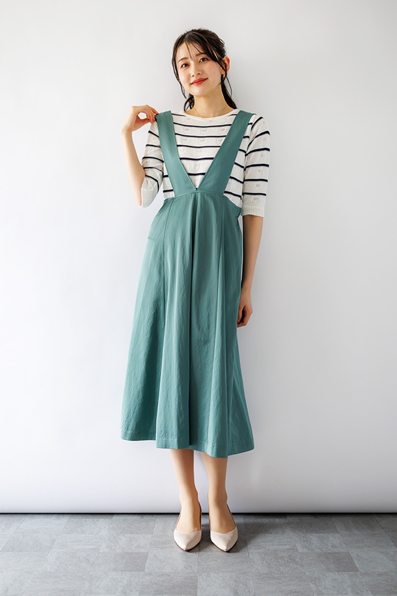 シアーサテン サスペンダースカート