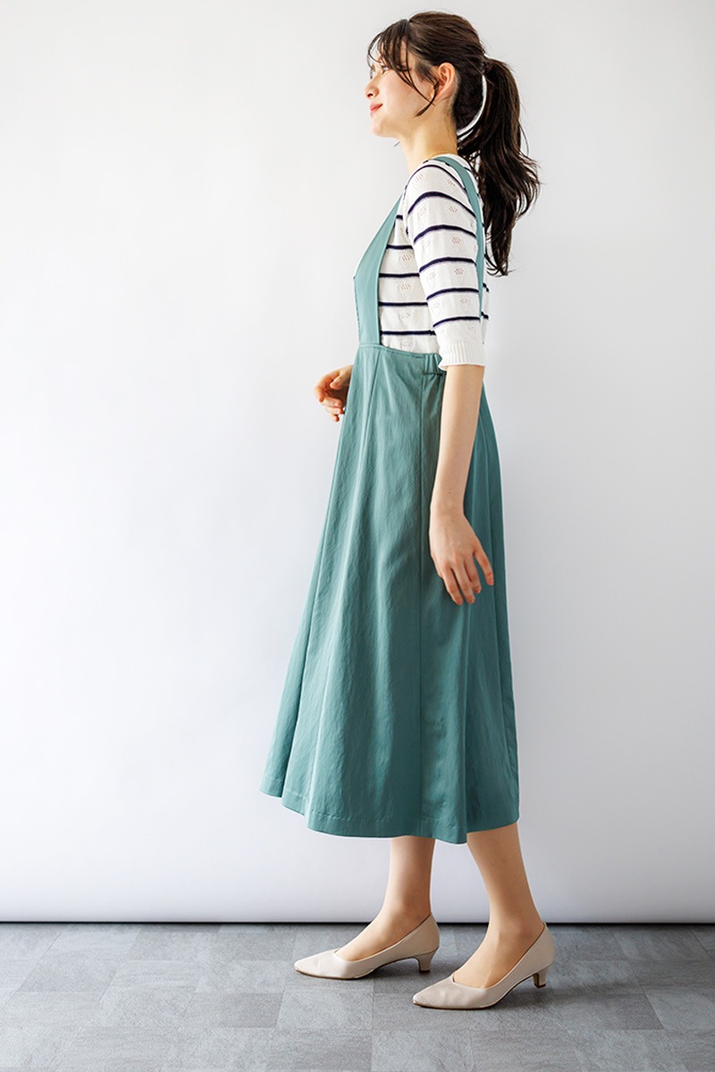 シアーサテン サスペンダースカート