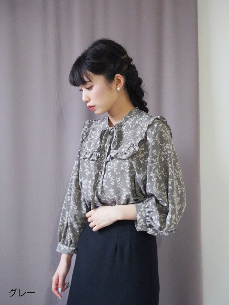 小花プリントビブディティールビッグスリーブブラウス＜アウトレット均一価格＞