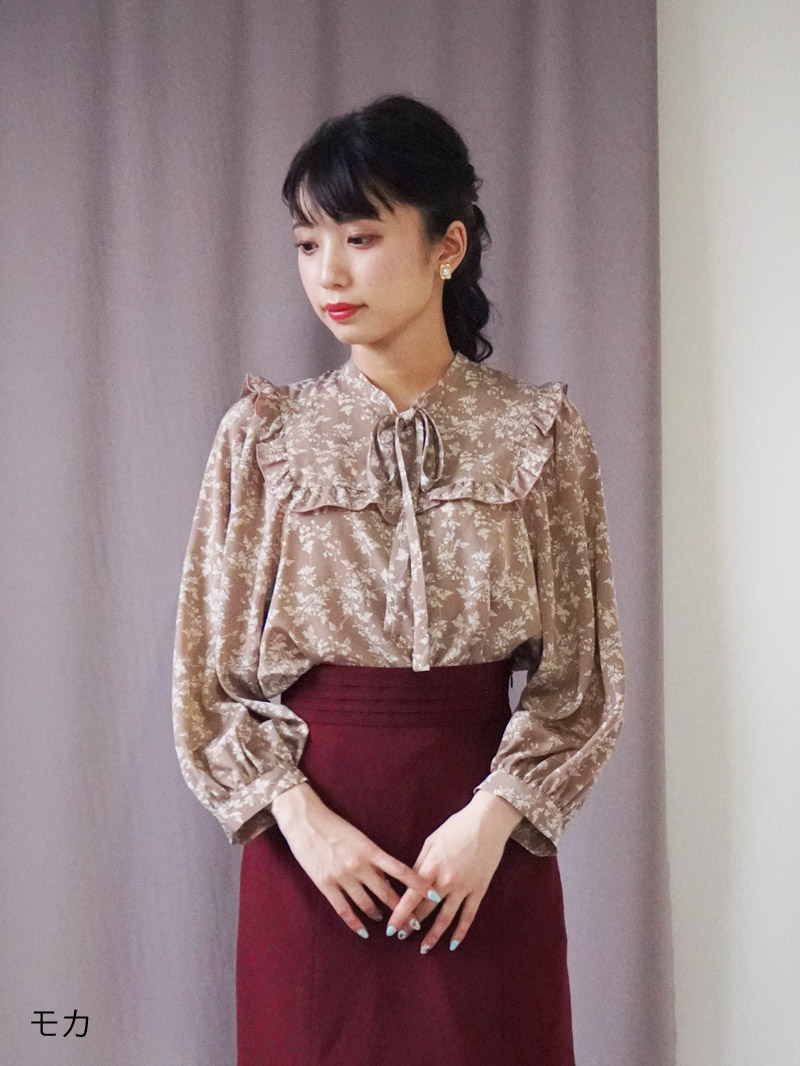 小花プリントビブディティールビッグスリーブブラウス＜アウトレット均一価格＞