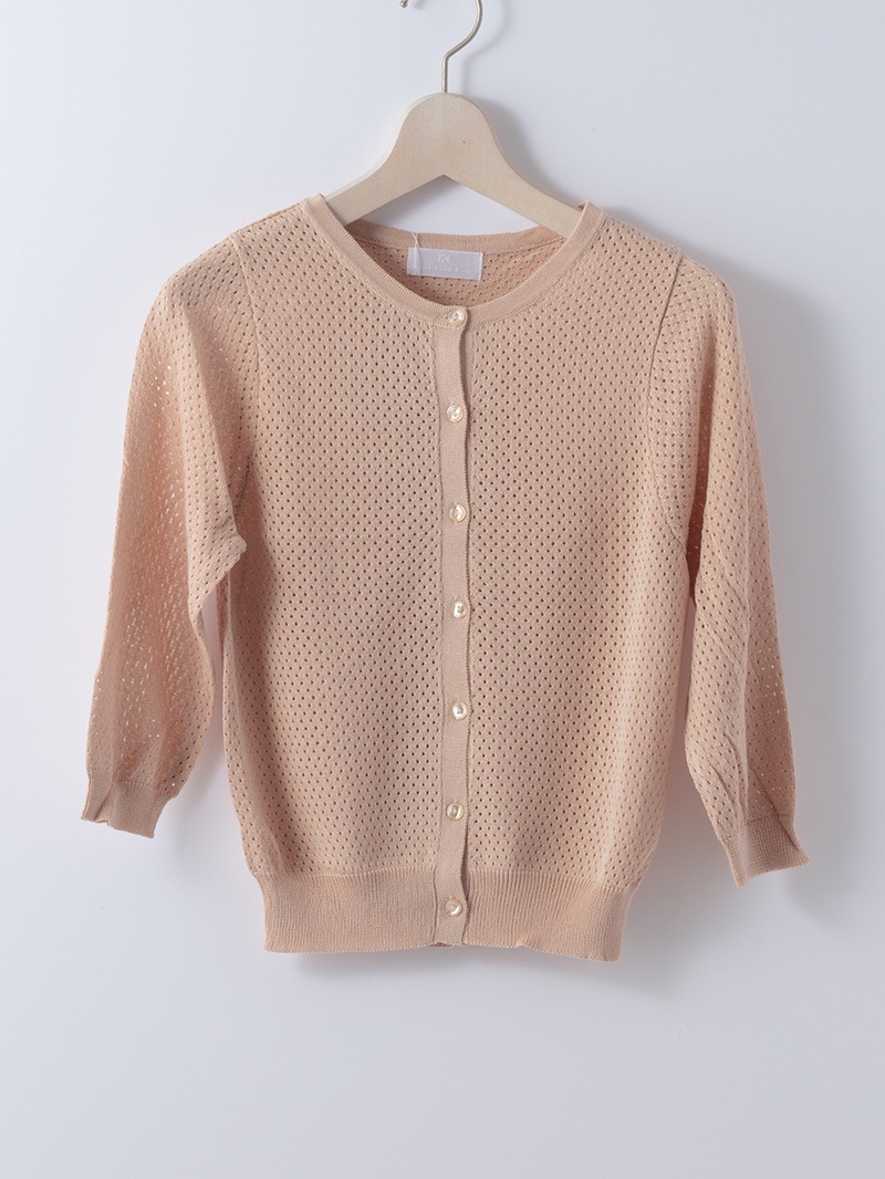 透かし柄丸首カーディガン