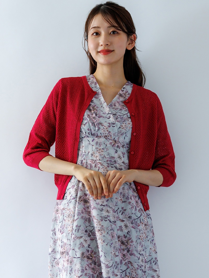 透かし柄丸首カーディガン