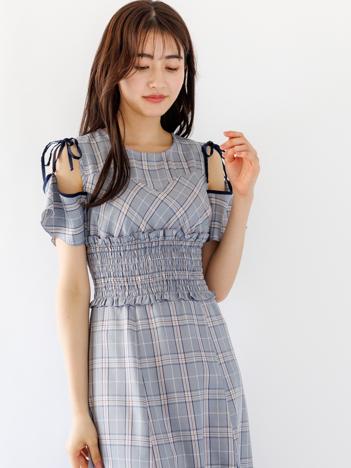 【限定70%OFF】チェック肩あきワンピース