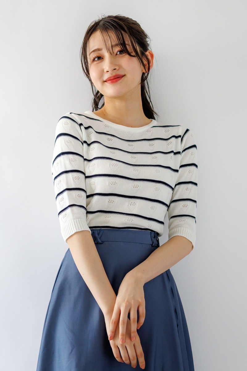 ボーダー前後差丸首ニット