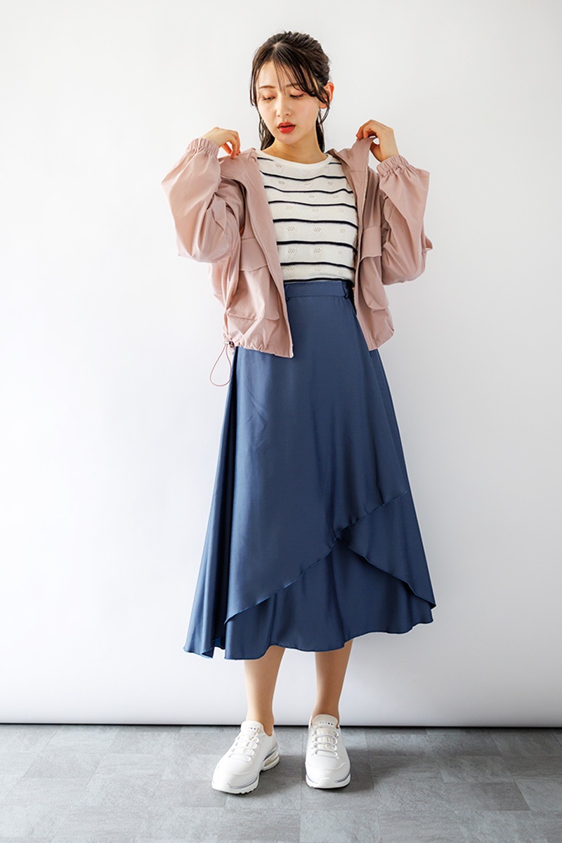 ボーダー前後差丸首ニット