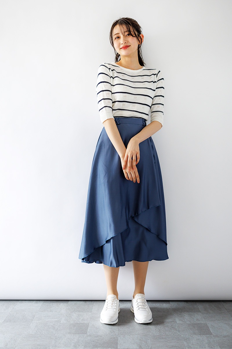 ボーダー前後差丸首ニット