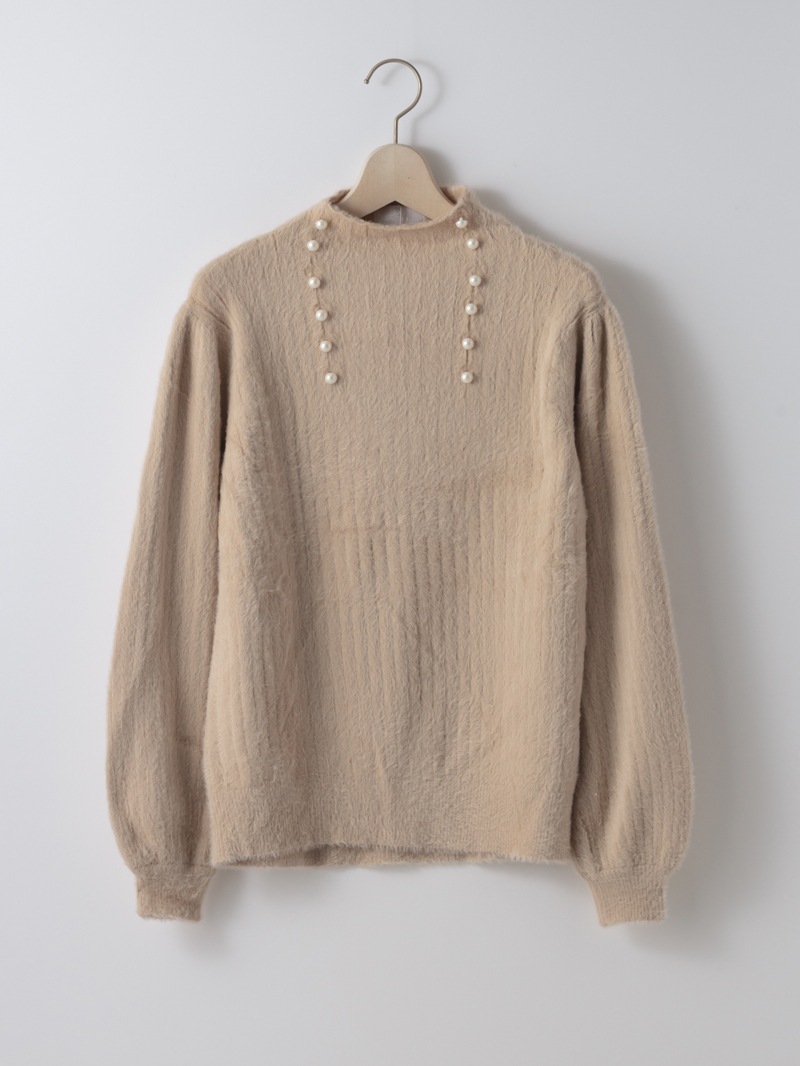 【50%OFF】ミンクライクファーパール釦付きリブハイネックニット