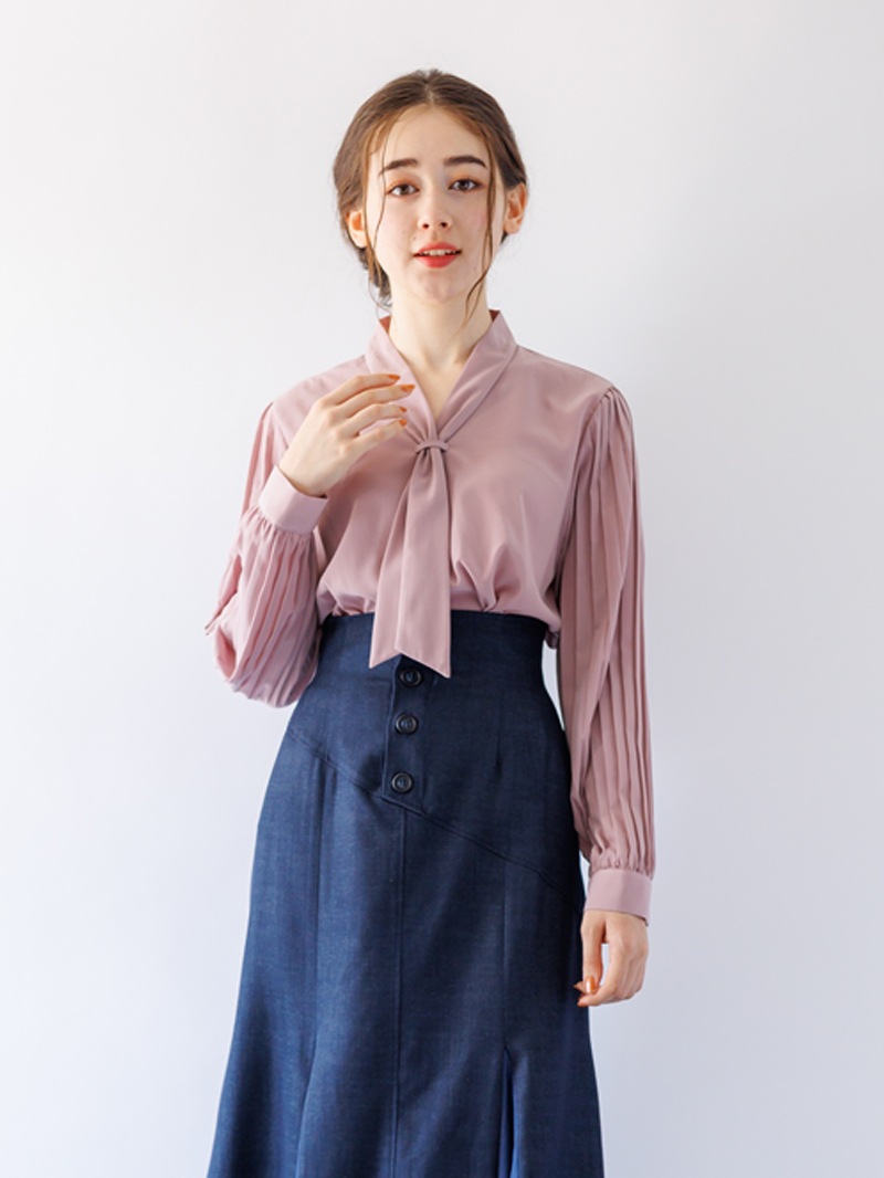 長袖プリーツタイ付きブラウス＜アウトレット均一価格＞