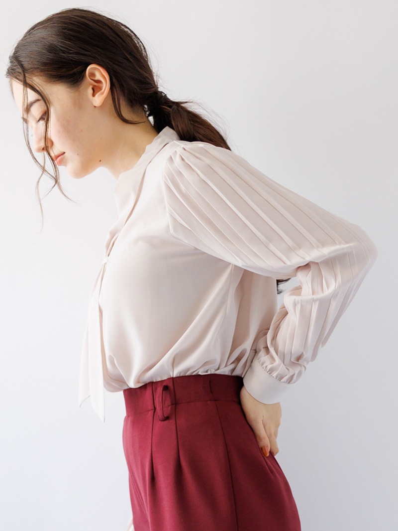 長袖プリーツタイ付きブラウス＜アウトレット均一価格＞