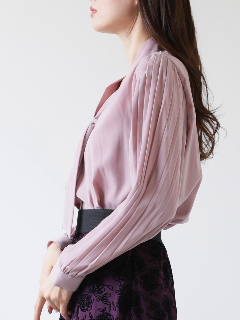 長袖プリーツタイ付きブラウス＜アウトレット均一価格＞