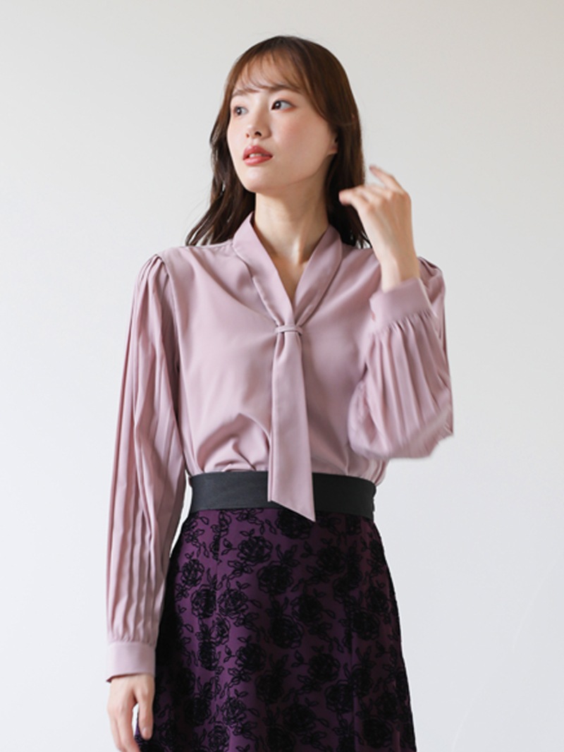 長袖プリーツタイ付きブラウス＜アウトレット均一価格＞