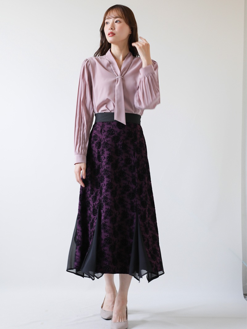 長袖プリーツタイ付きブラウス＜アウトレット均一価格＞