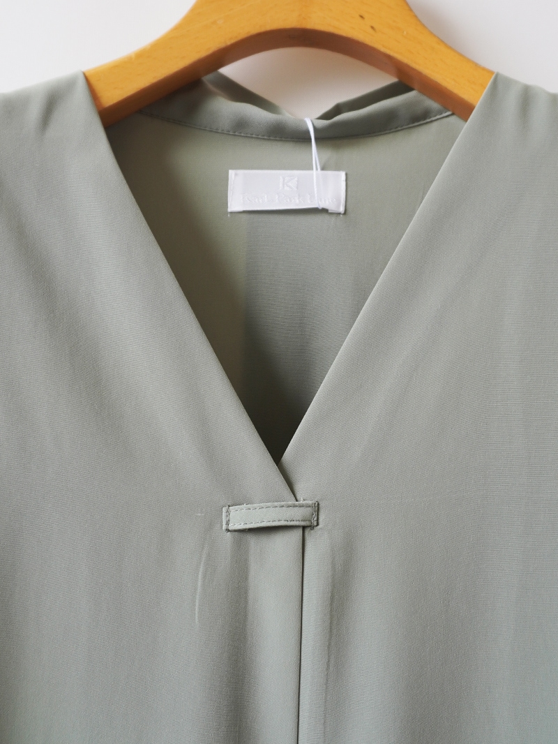 長袖プリーツタイ付きブラウス＜アウトレット均一価格＞