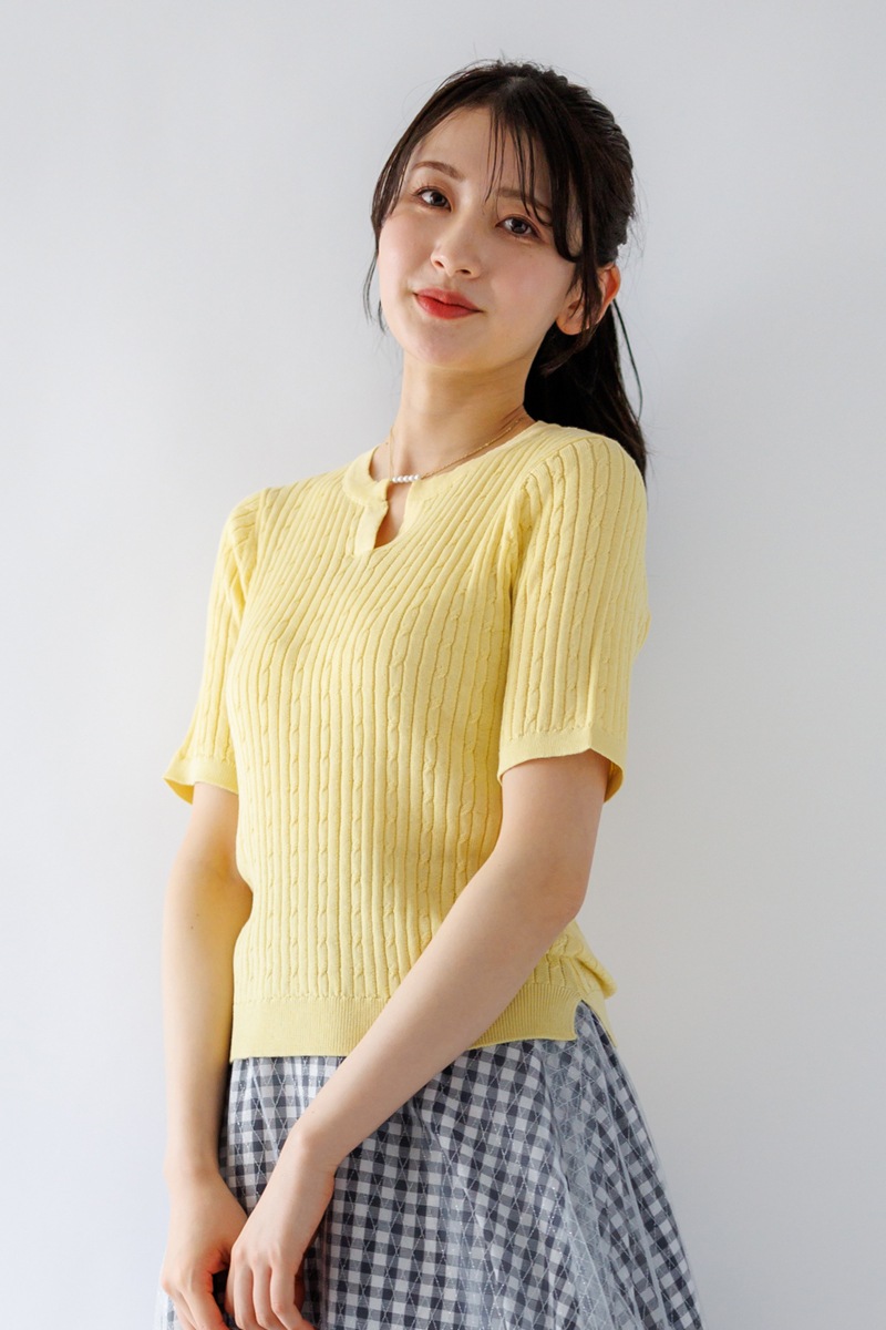 ケーブル×リブ キーネックニット