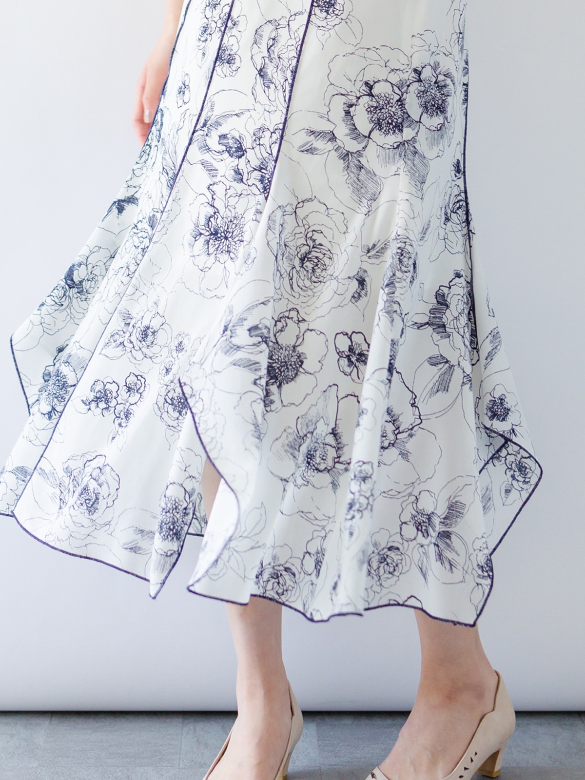 【限定70％OFF】花柄切替マーメイドスカート