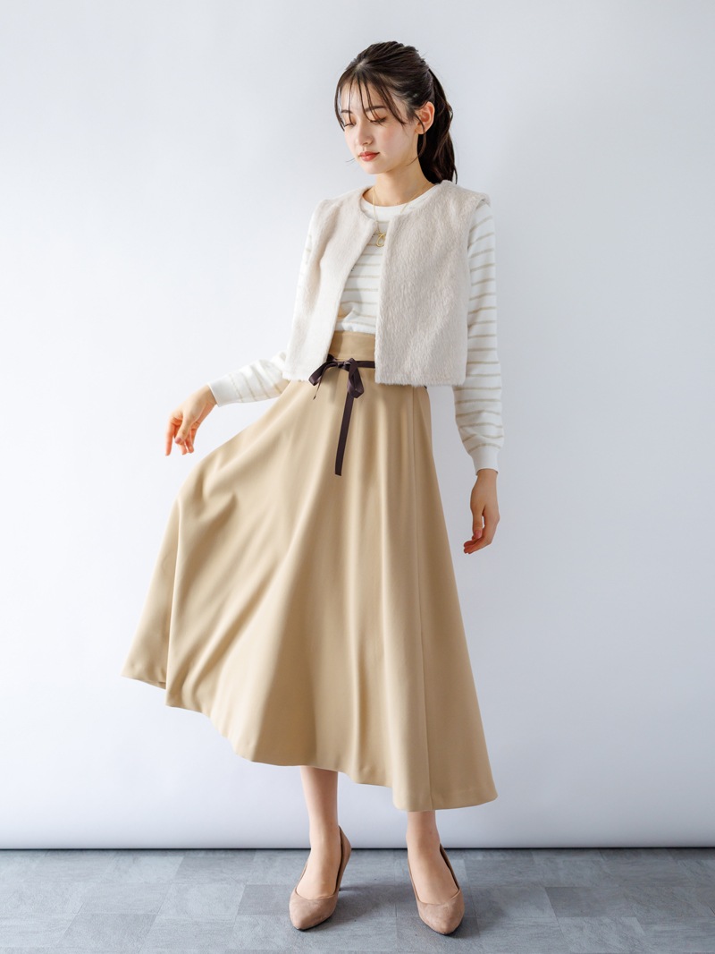 【70％OFF】ボーダー丸首ニット