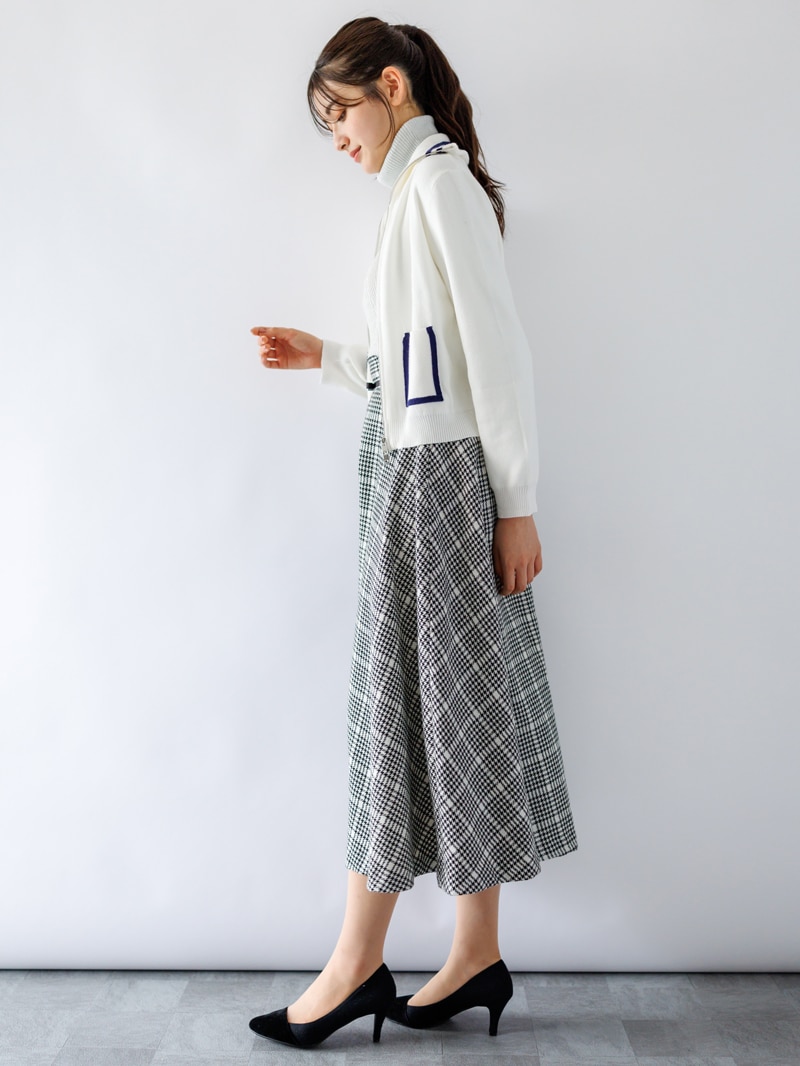 【70%OFF】配色ハイネックジップアップカーデ