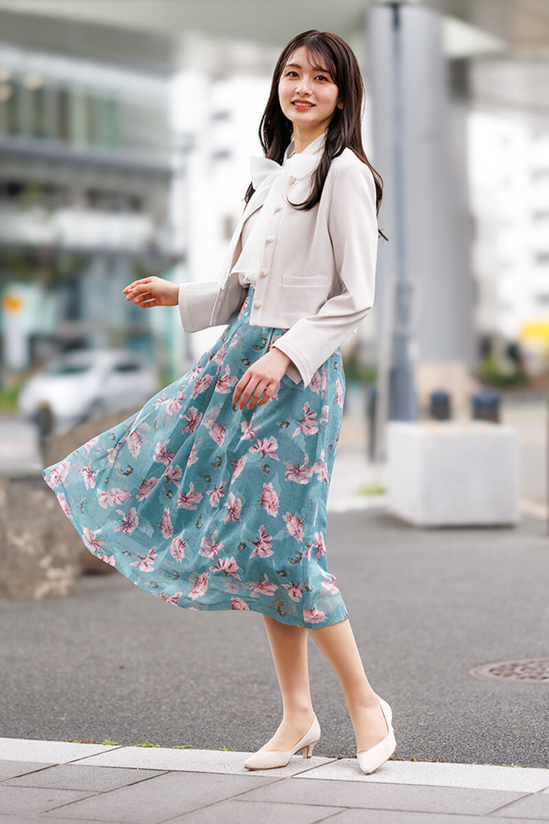 花柄タックフレアースカート