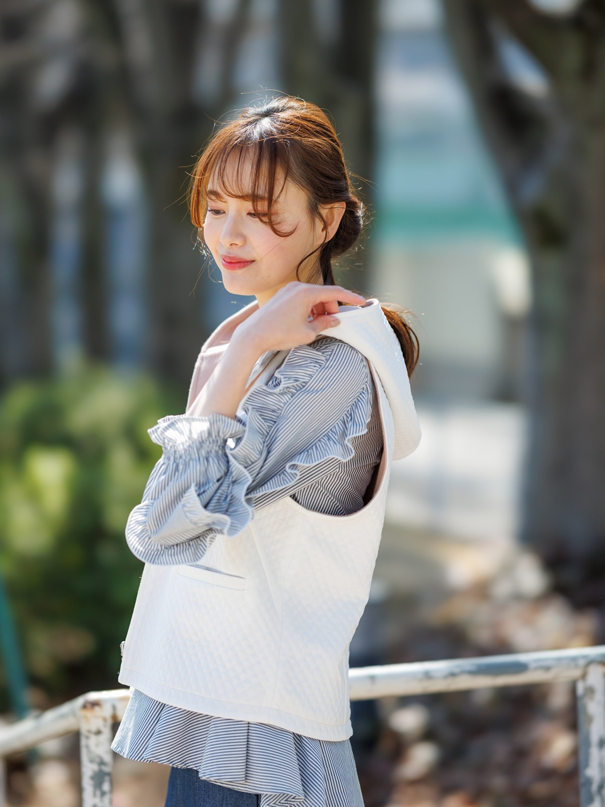 【60％OFF】袖たてフリルブラウス