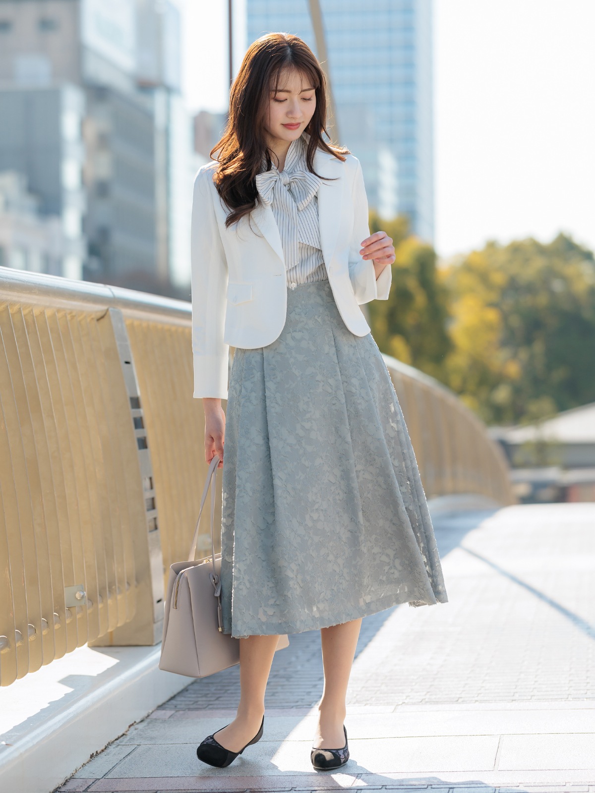 コンパクトストレッチラッセルテーラードジャケット