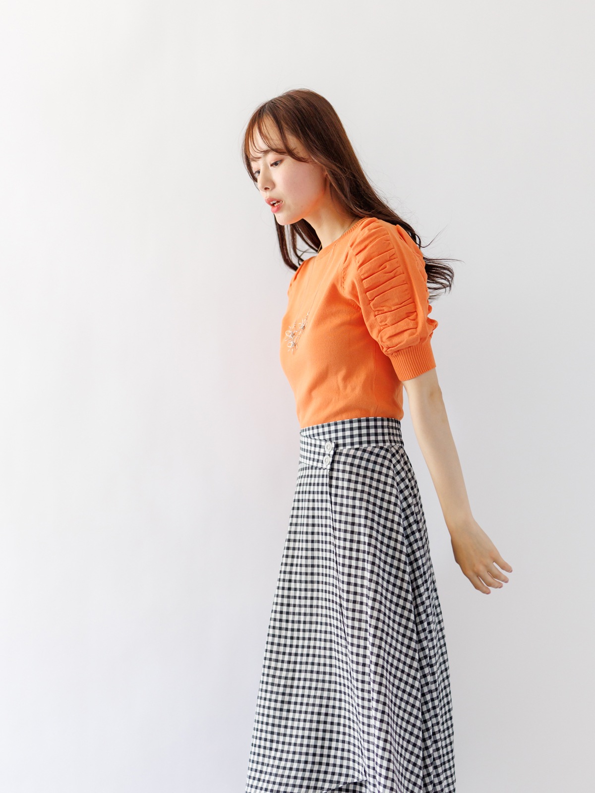 WEB限定70％OFF】袖ギャザー丸首ショート丈ニット｜KarLParkLane Style