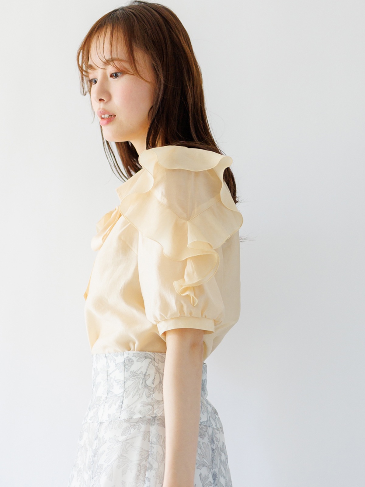 KarLParkLane 美品　袖割れ　ブラウス　7号　ベージュ　フリル KarLParkLane 美品 袖割れ ブラウス 7号 ベージュ フリル - メルカリ