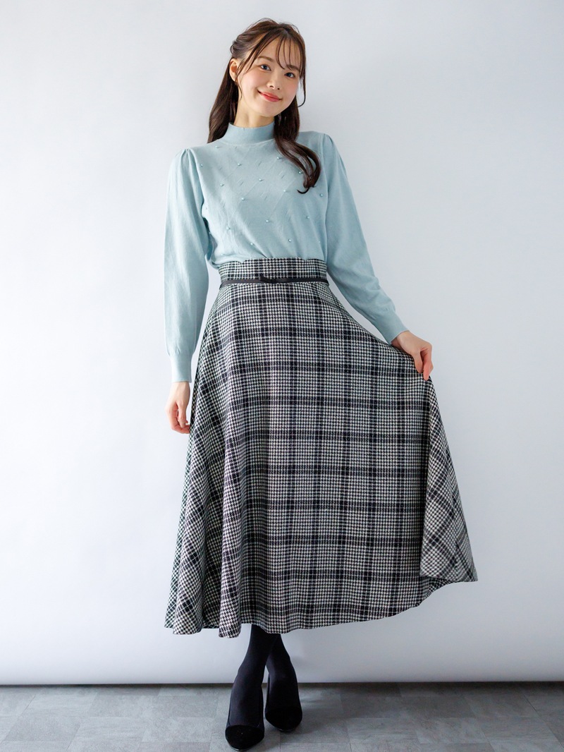 【50％OFF】パール付アーガイル柄ハイネックニット