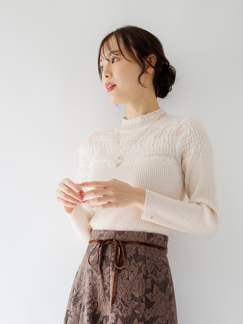 【30%OFF】シャーリング×リブハイネックニット