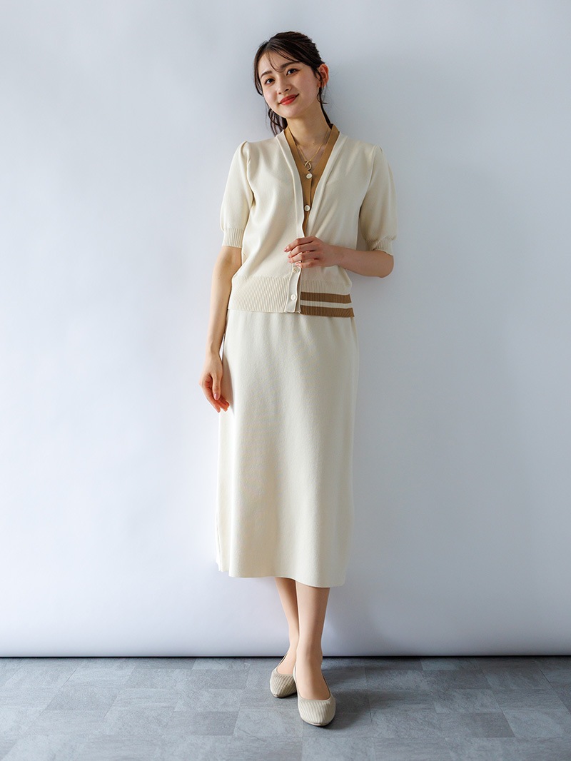配色Vカーデ＆スカートセットアップ