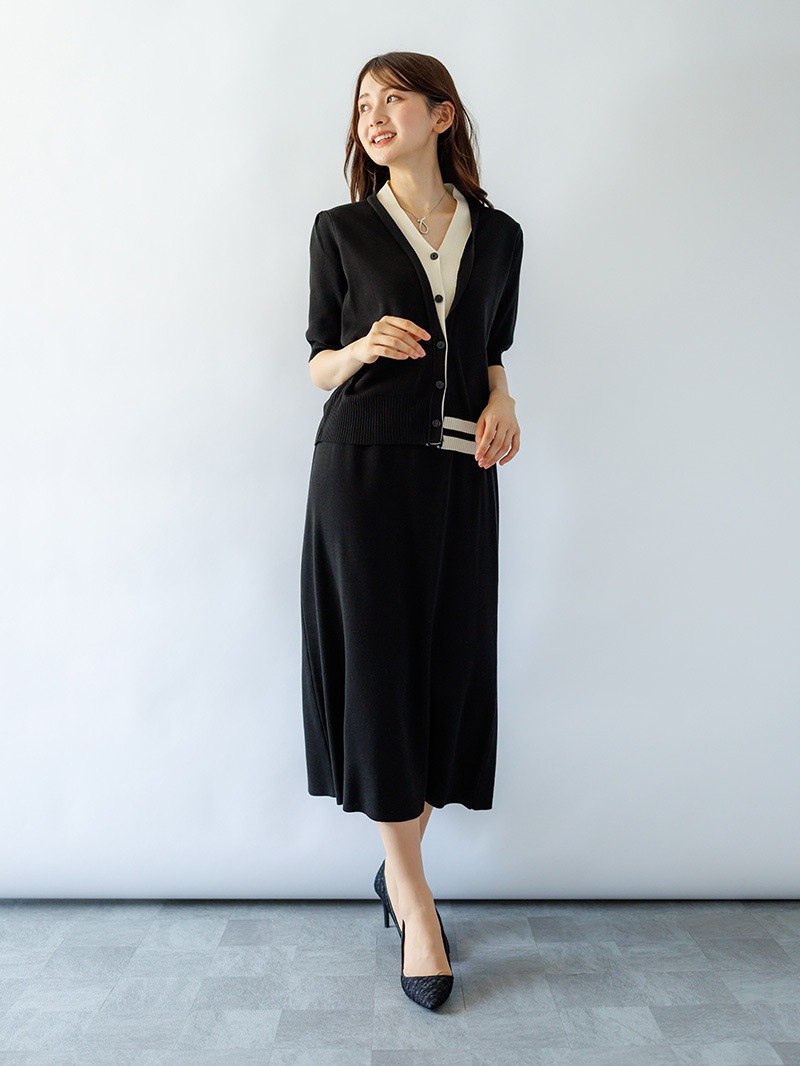 配色Vカーデ＆スカートセットアップ