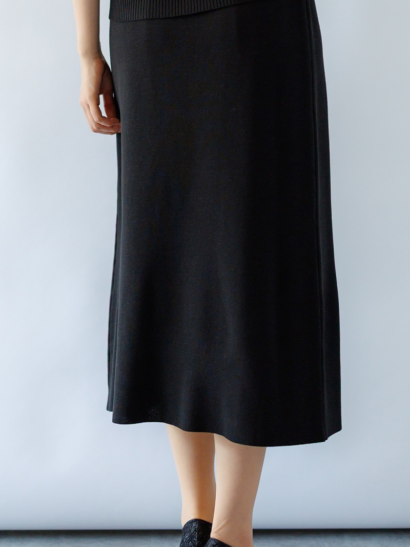 配色Vカーデ＆スカートセットアップ