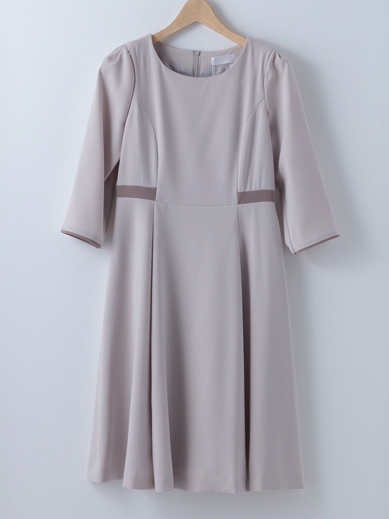 ｺﾝﾊﾟｸﾄﾀﾞﾌﾞﾙｻﾃﾝ配色ﾜﾝﾋﾟｰｽ＜秋コーデ＞