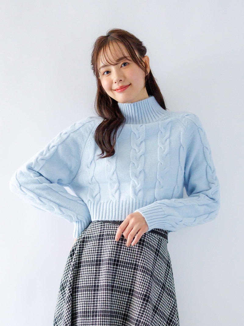 5Gハイネックケーブルショート丈ニット＜アウトレット均一価格＞