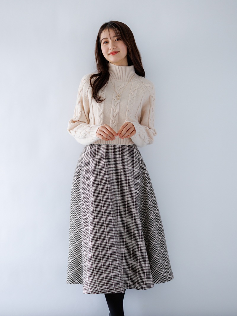 5Gハイネックケーブルショート丈ニット＜アウトレット均一価格＞