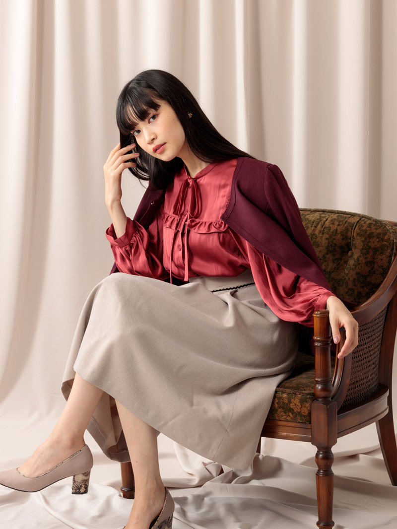 サテンビブディティールビッグスリーブブラウス＜アウトレット均一価格＞